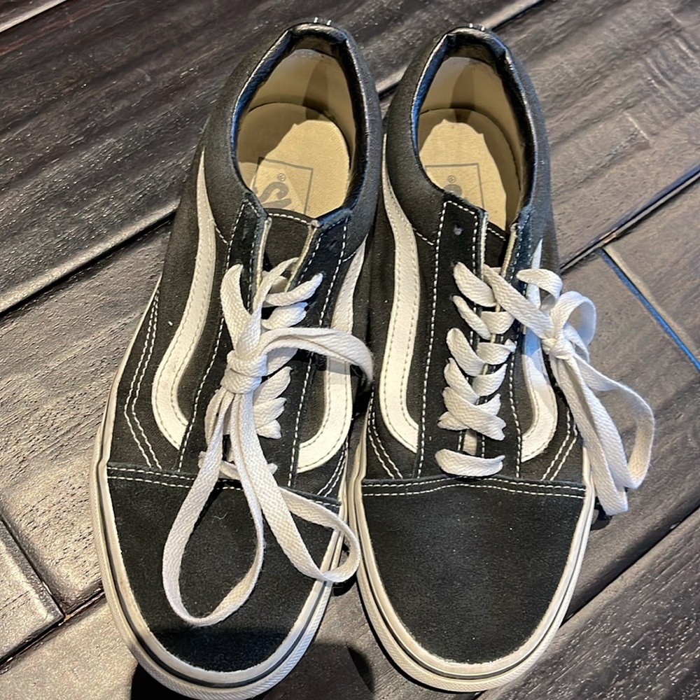 Vans Old Skool black and white sneakers - Picture 2 of 5